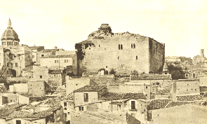 Vista panoramica del castello nella met del 1900