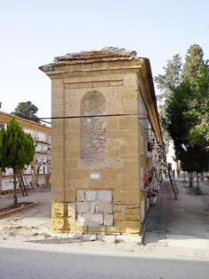 Sezione a colombaia dei primi del 1900 al cimitero di Piana Traversa