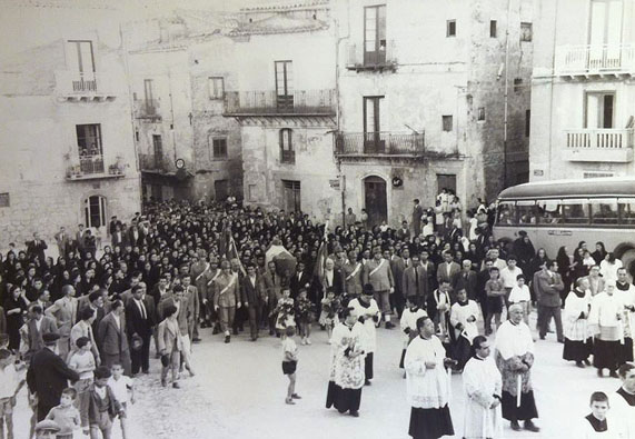 Anno 1955 - Rientro della salma del soldato Antonio Tragna