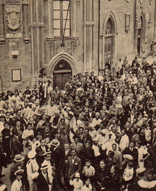 Processione con la statua di S. Calogero in piazza Gallo, ad Agrigento, nel 1934.