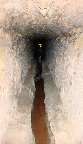 Grotta e sorgente dell'acqua di Canali