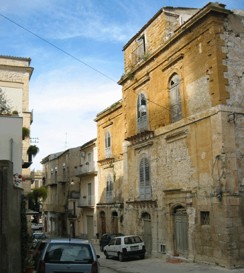 via Belmonte e palazzo omonimo