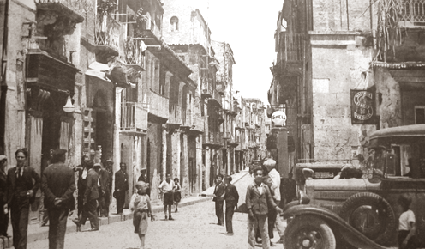 Incrocio piazza Vespri/corso V. Emanuele anni "30 del XX sec.